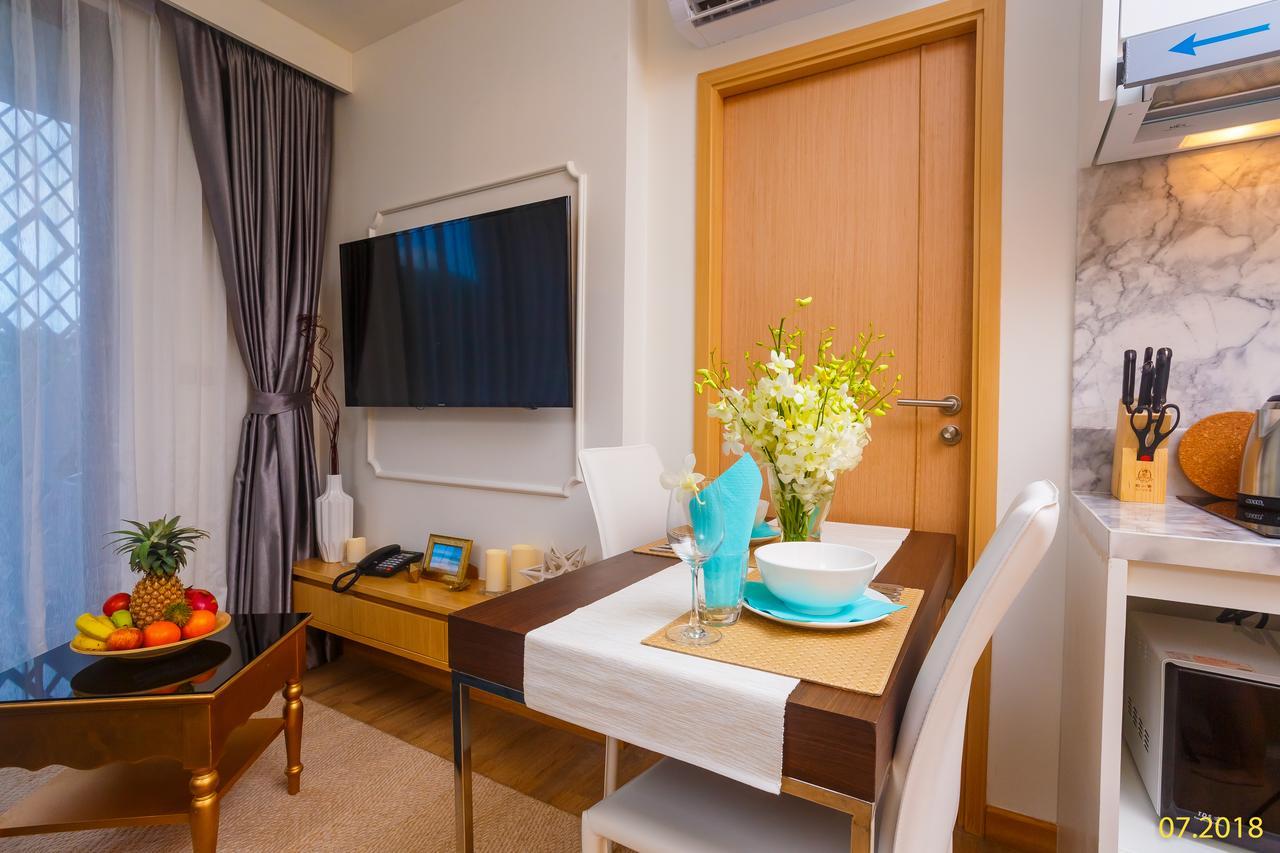 The Aristo Beach By Holy Cow 423 Phuket Buitenkant foto